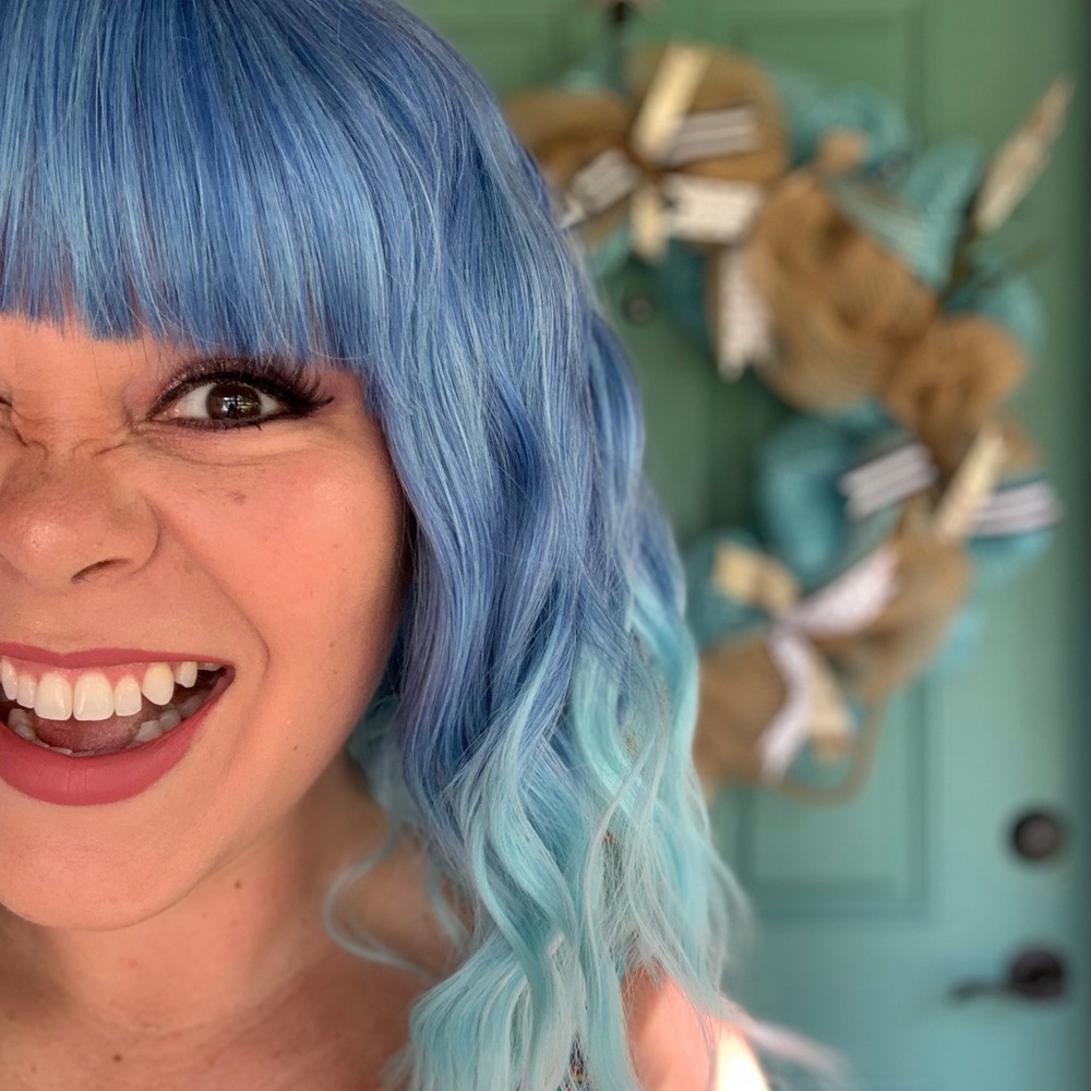 Posh Ambassador💋 Angela 🧜🏻‍♀️